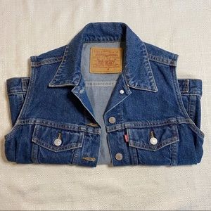 Levi’s denim vest